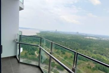 Almas @ Puteri Harbour