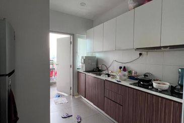 Seasons Luxury Apartments @ Amara Larkin