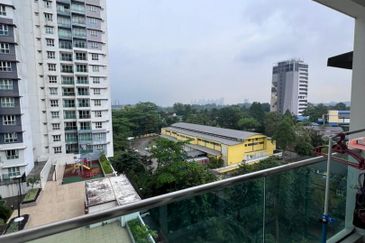 Seasons Luxury Apartments @ Amara Larkin