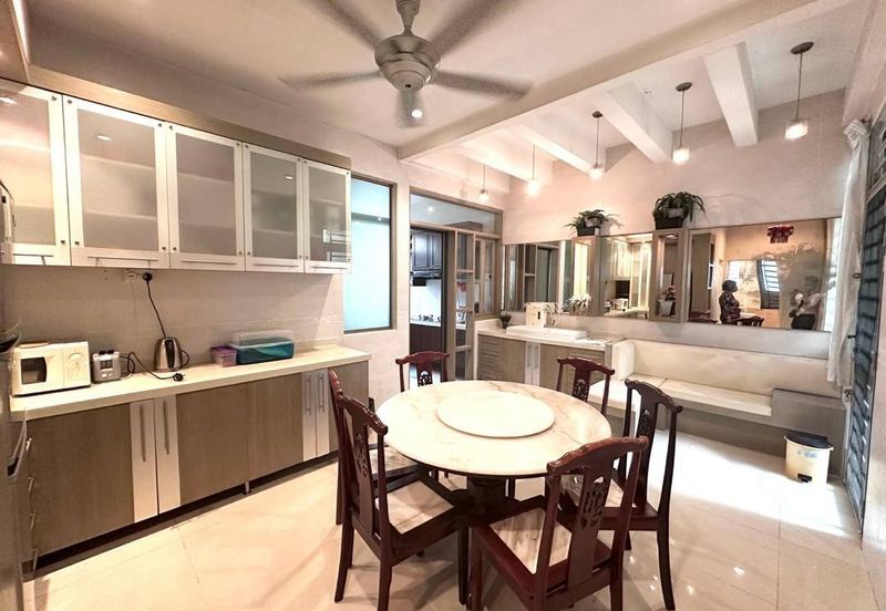 Taman Austin Perdana