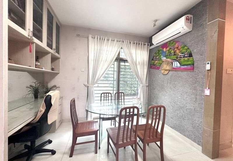 Taman Austin Perdana