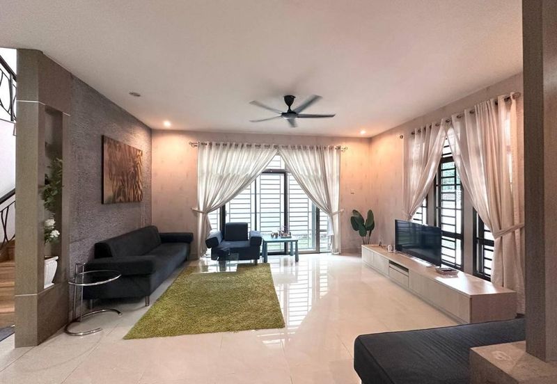 Taman Austin Perdana