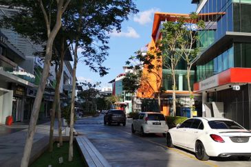 Southkey Mosaic 4-Storey Modern Shop For Sale