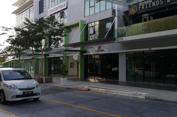 Southkey Mosaic 4-Storey Modern Shop For Sale