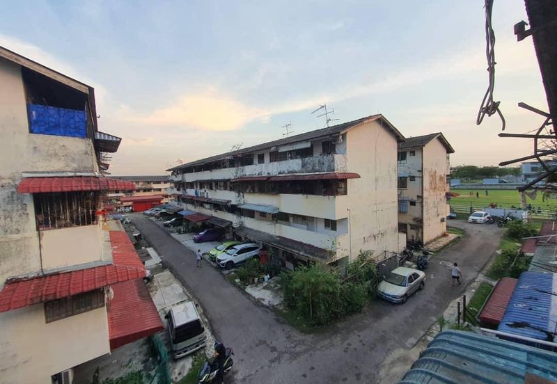 Flat Taman Ungku Tun Aminah