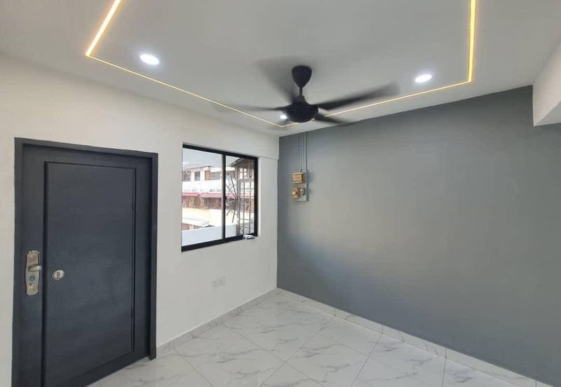 Flat Taman Ungku Tun Aminah