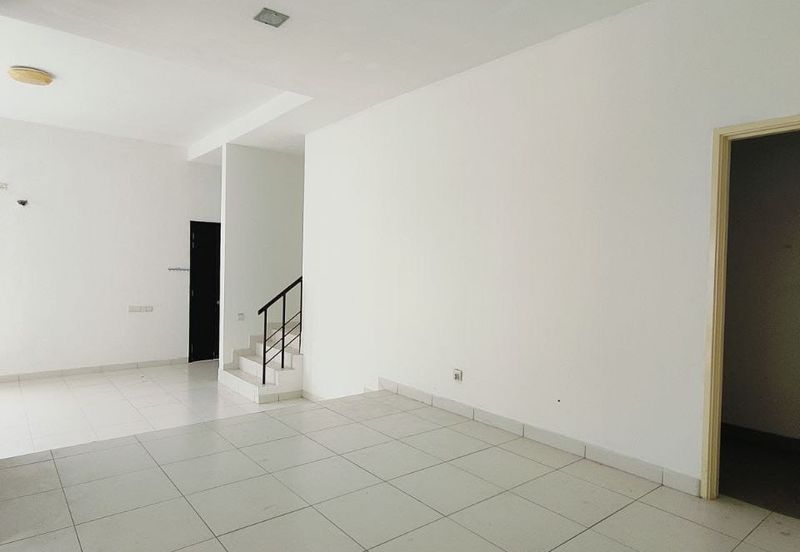 Setia Tropika 2-Storey Cluster House For Sale