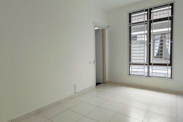 Setia Tropika 2-Storey Cluster House For Sale