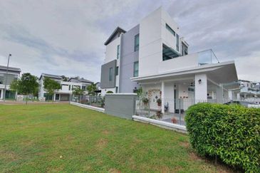 Sunway Lenang Heights