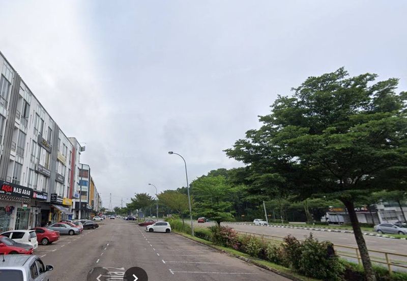 Oasis 2 @ Tropicana Danga Cove