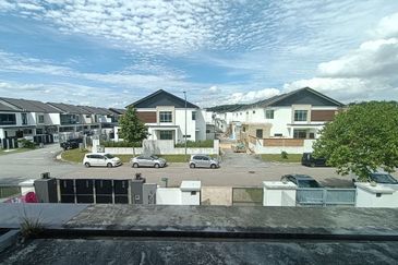 Iconia Garden Residence @ Taman Impian Emas