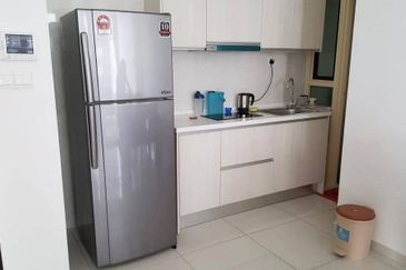 D Summit Residence Kempas Utama For Sale