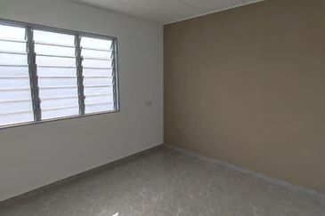 Gelang Patah 1-Storey Terrace House For Sale