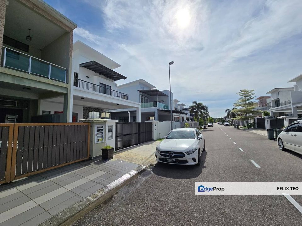 Taman Pulai Hijauan 2- Storey Cluster House For Sale, Johor, Kangkar Pulai