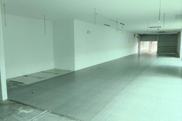 Taman Mount Austin Commercial