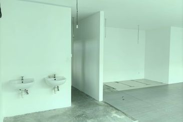 Taman Mount Austin Commercial