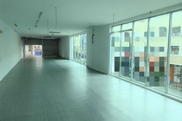 Taman Mount Austin Commercial