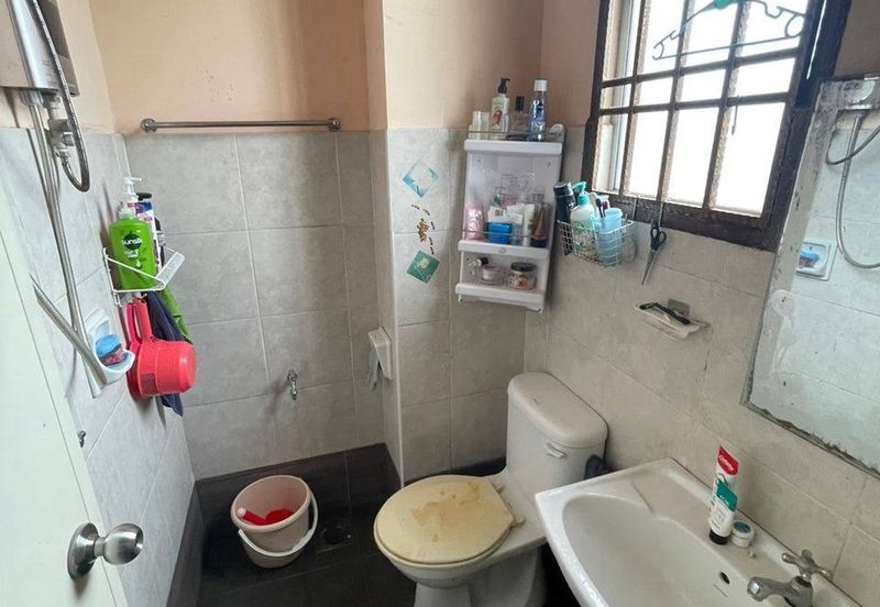 Licuala Garden Double Storey Terrance For Sale