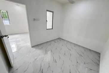  Gelang Patah Single Storey Corner Lot For Sale