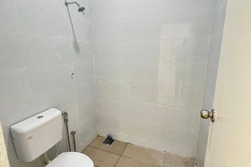  Gelang Patah Single Storey Corner Lot For Sale