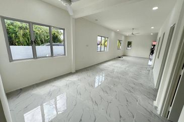  Gelang Patah Single Storey Corner Lot For Sale