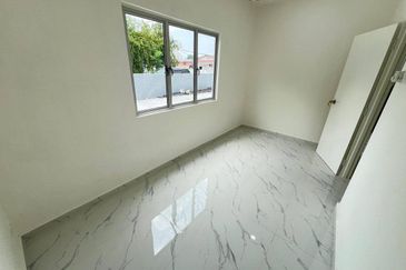  Gelang Patah Single Storey Corner Lot For Sale