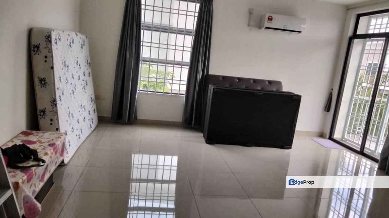Taman Pulai Hijauan Double Storey Cluster House For Sale, Johor, Kangkar Pulai