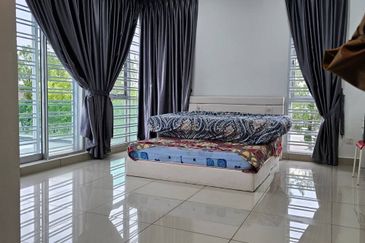 Horizon Hills @ The Greens Double Storey Superlink Corner For Sale