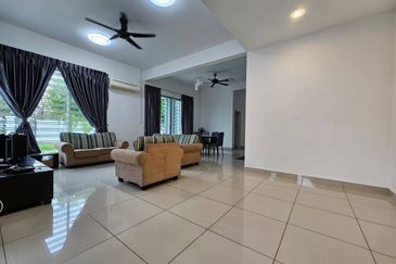 Horizon Hills @ The Greens Double Storey Superlink Corner For Sale