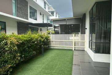 The Straits View Residences