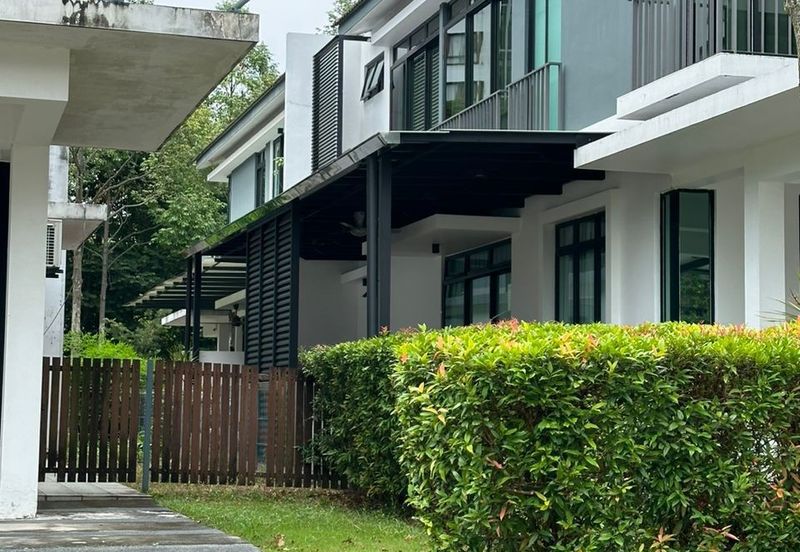 The WaterEdge Residences