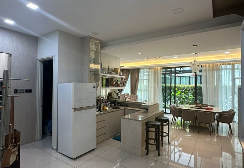 The WaterEdge Residences