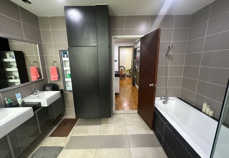 The WaterEdge Residences