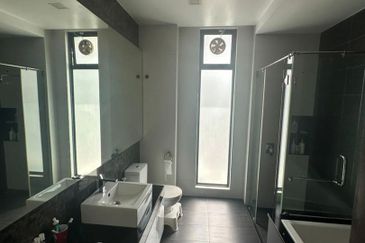 The Straits View Residences