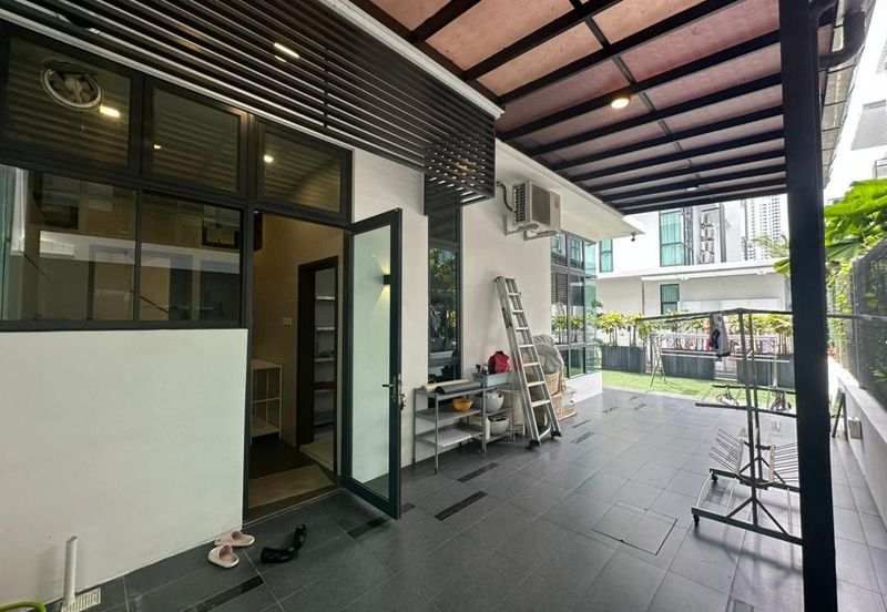 The Straits View Residences