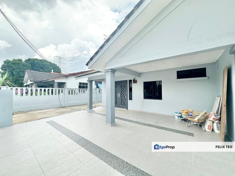 Taman Megah Ria Single Storey Semi Detached House For Sale, Johor, Masai