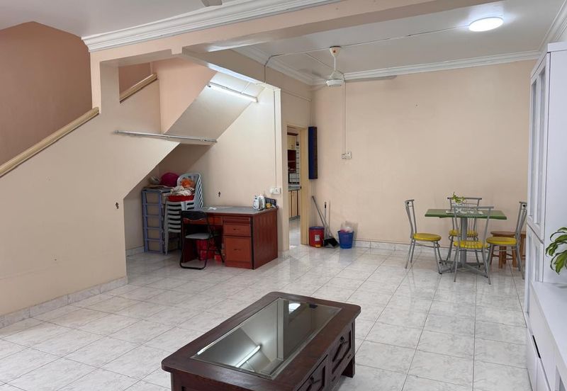 Austin Residence @Taman Mount Austin