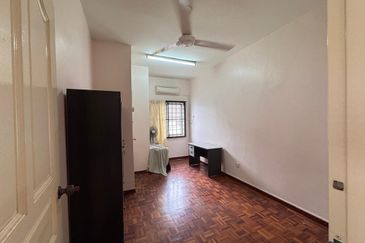 Austin Residence @Taman Mount Austin