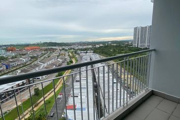 Sky Peak Residences
