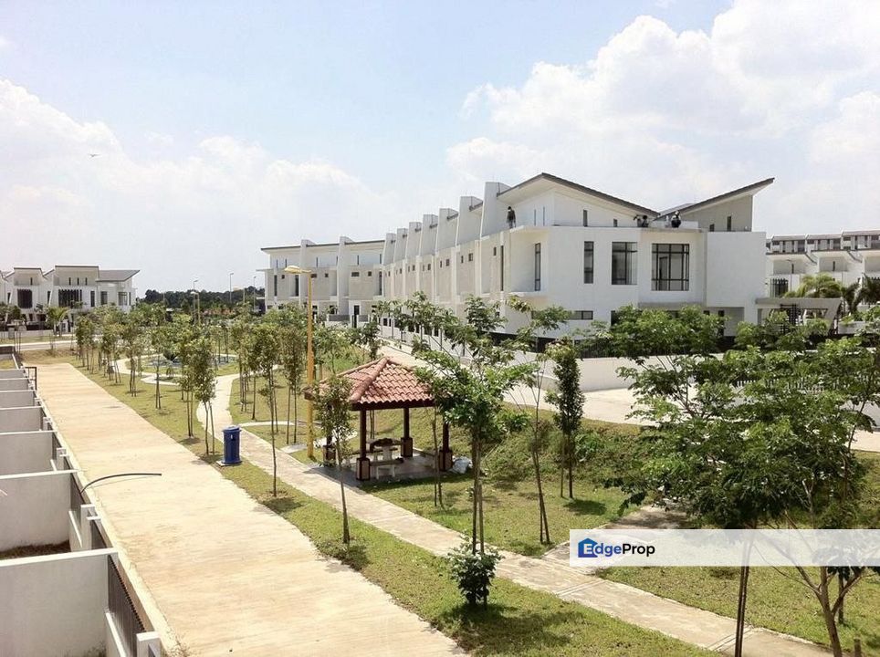 Laman Glenmarie Angular Lot Shah Alam, Selangor, Glenmarie