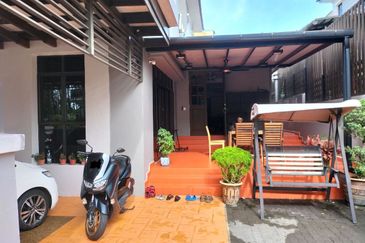 Jelutong Heights