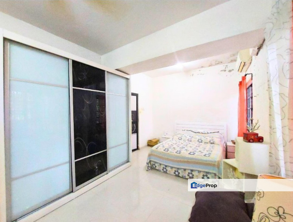 End Lot Double Storey Ss 2 Petaling Jaya, Selangor, Petaling Jaya