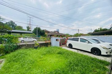 Kampung Datuk Keramat