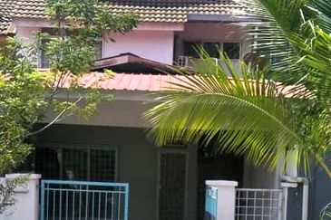 Pantai Dalam Kampung Kerinchi