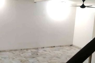 Pantai Dalam Kampung Kerinchi