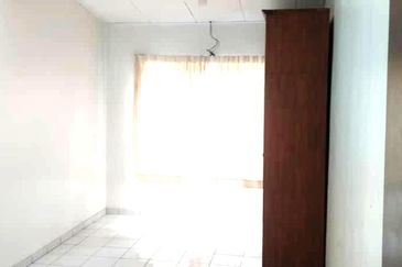 Pantai Dalam Kampung Kerinchi