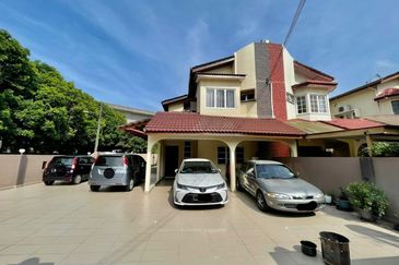 Renovated Corner Lot Double Storey Terrace SS14/7A Subang Jaya