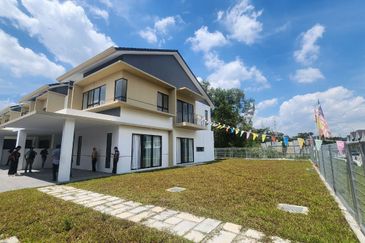 Tilia Encorp Cahaya Alam