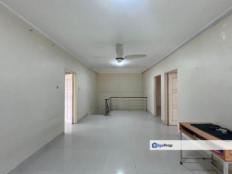 Seksyen 13 Shah Alam 2 Storey Superlink D'Kayangan, Selangor, Shah Alam