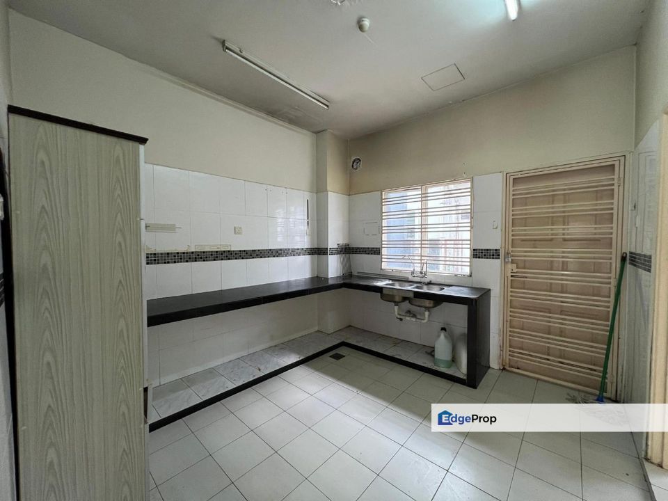 Seksyen 13 Shah Alam 2 Storey Superlink D'Kayangan, Selangor, Shah Alam